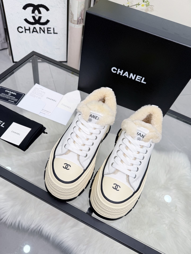 Ch**el sport shoes